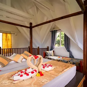 Lodge Lemongrass, Beau Vallon (Mahe)